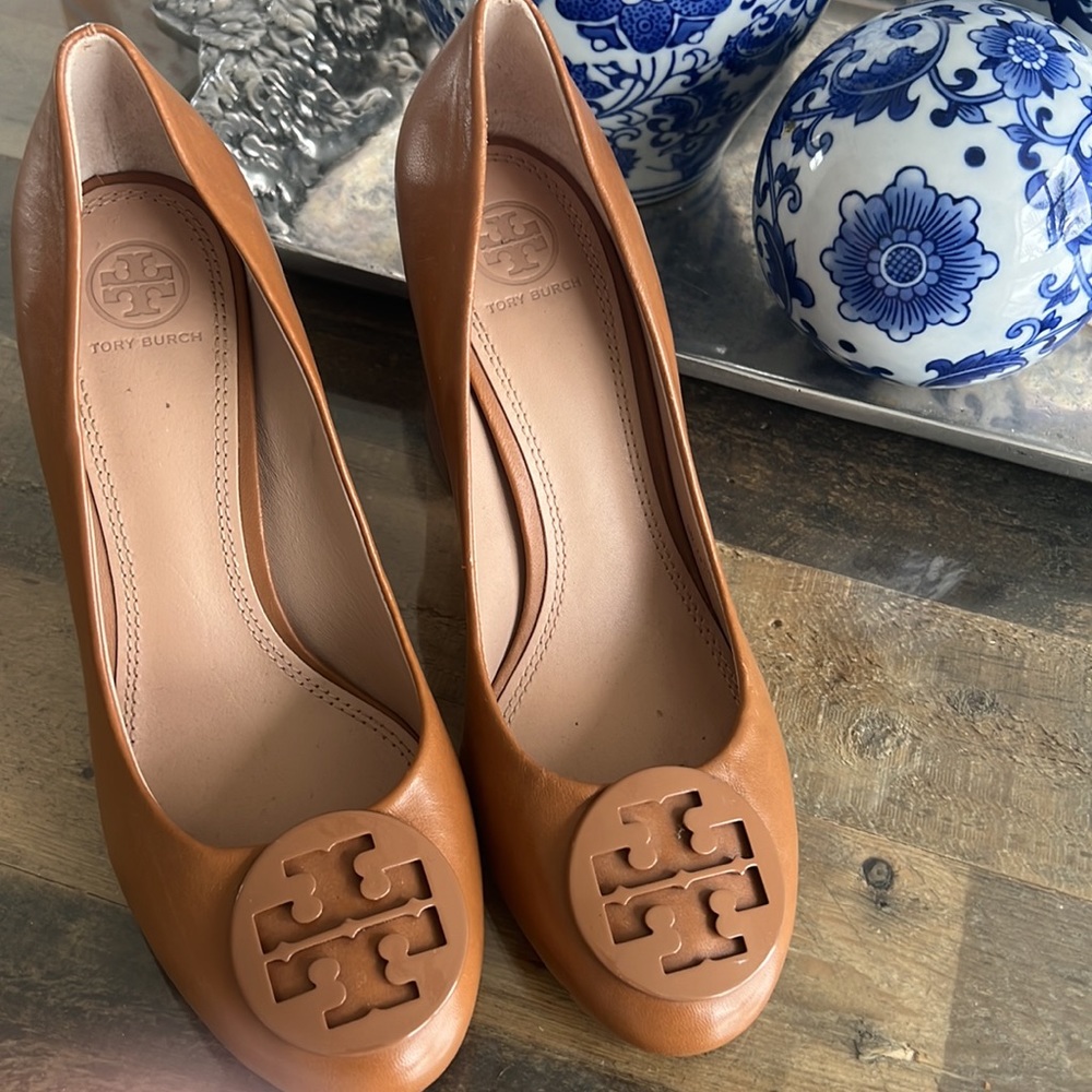 Like new Tory Burch - Picture 5 of 5